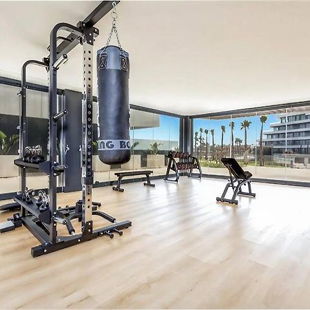 Luxury Complex Beachfront Apartment, Infinity Pool, Sauna, Gym And Large Terrace 토레몰리노스 외부 사진